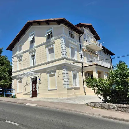Near In 57806 Daire Opatija